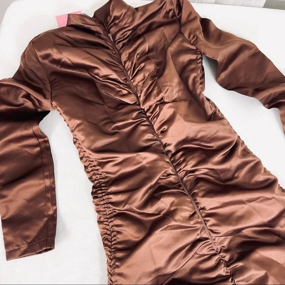 🌟SOLD PRETTYLITTLETHING Chocolate high neck underwire detail ruched midi 6 NEW - Picture 11 of 15